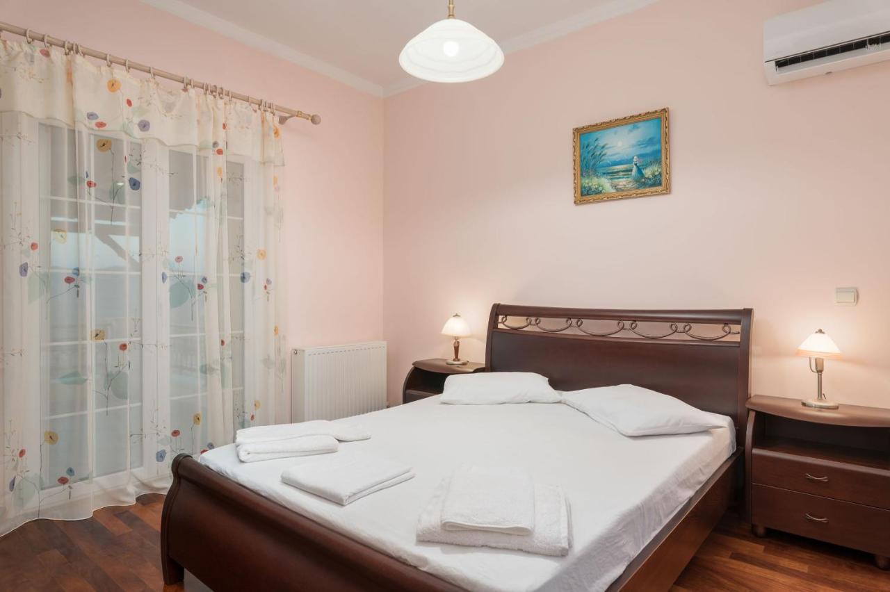 Villa Vicky Pythagoreio  Bagian luar foto